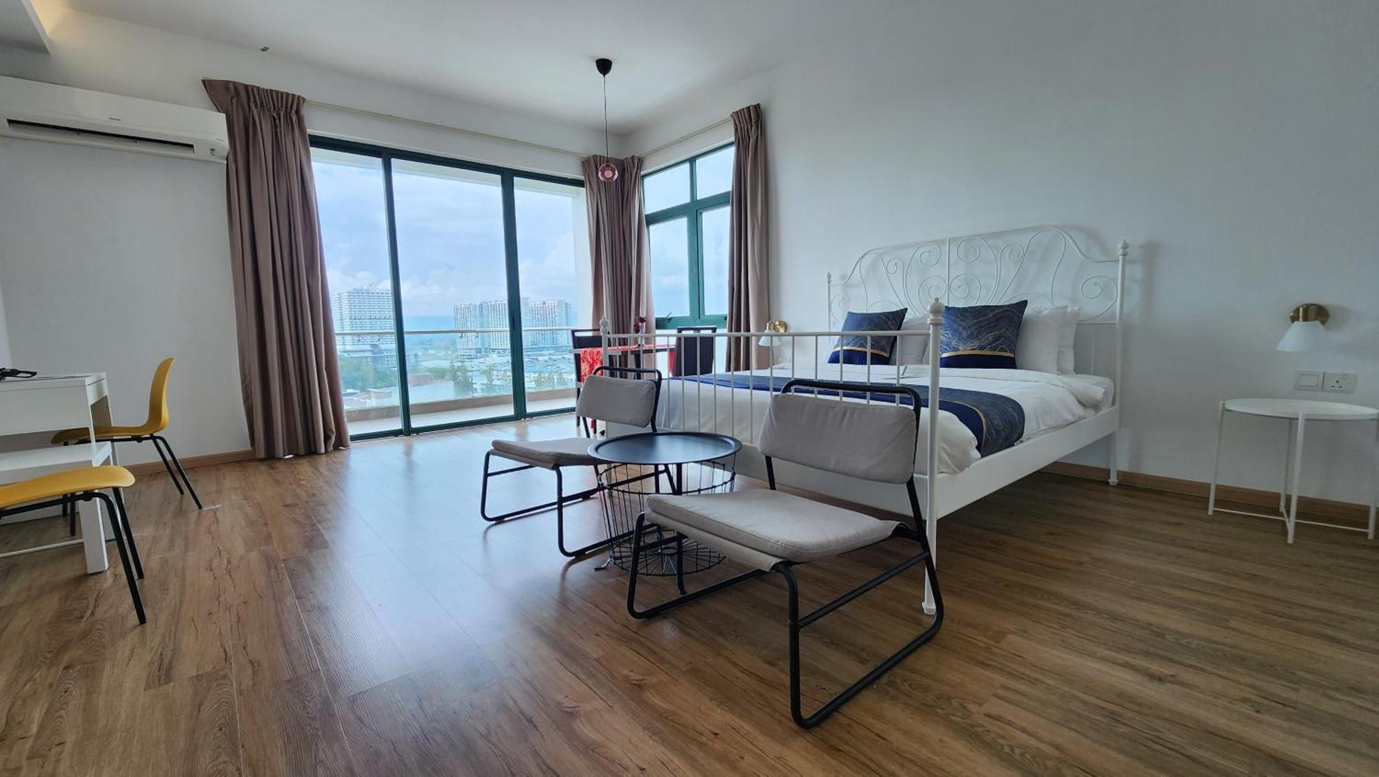 The Penthouse And Sgr 4*